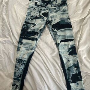 Under Armour Blue and Black Patterned Leggings